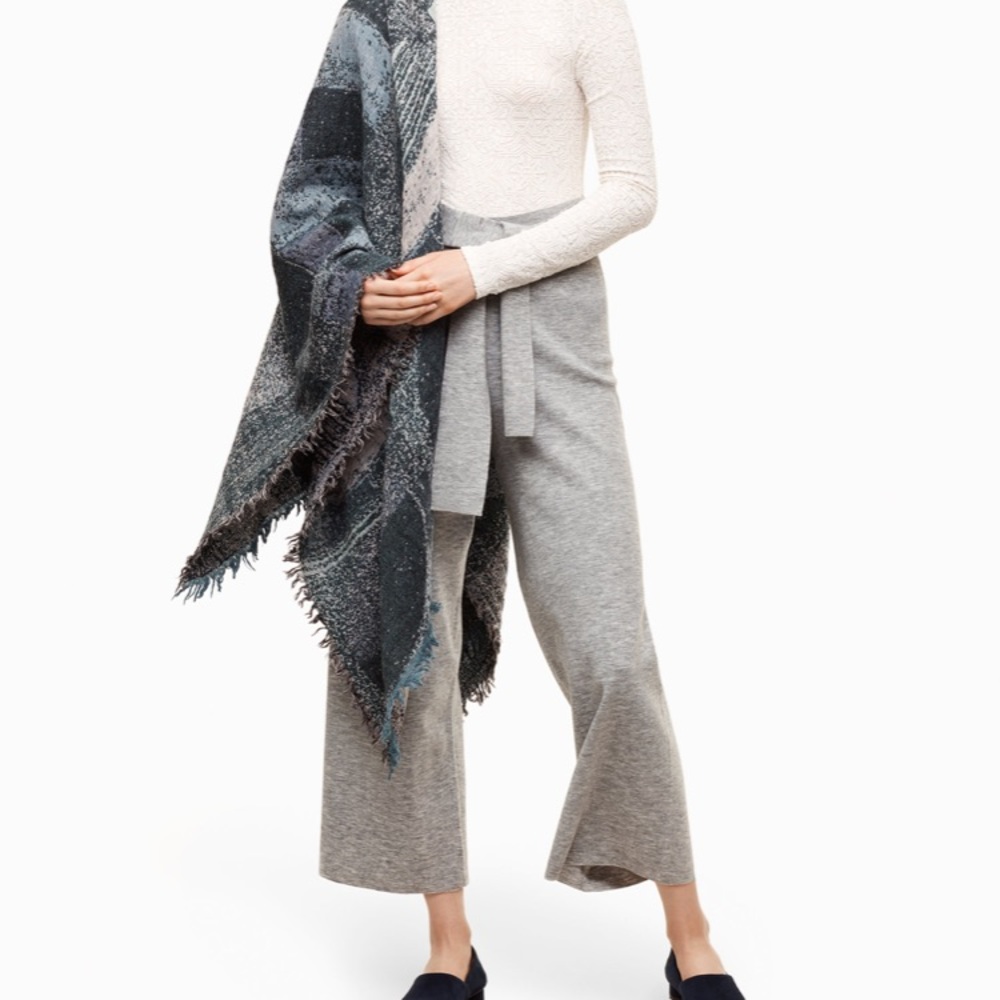Aritzia Gray Wide-Leg Pants